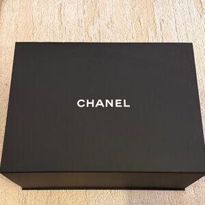 CHANEL Black Box